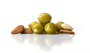 Manzanila rellena almendras